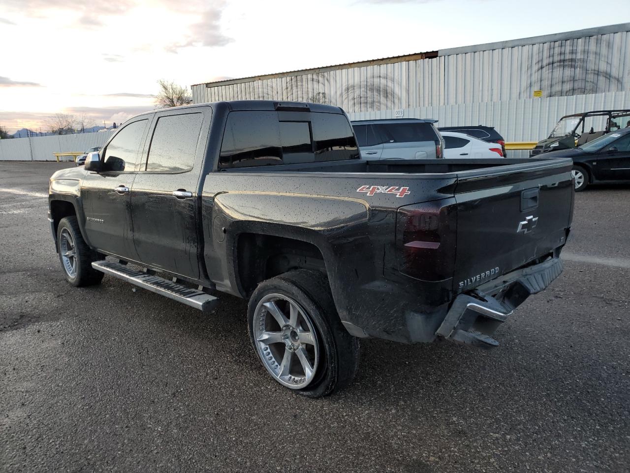 Photo 1 VIN: 3GCUKREC3EG565946 - CHEVROLET SILVERADO 