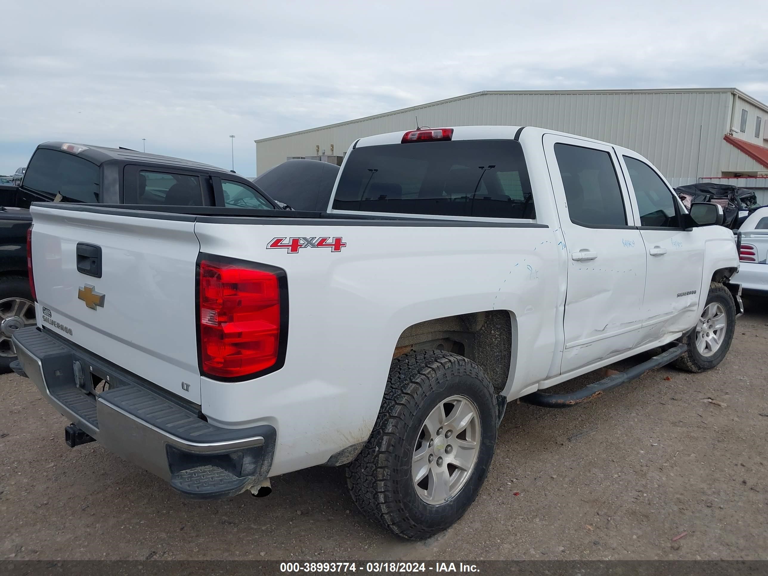 Photo 3 VIN: 3GCUKREC3FG377803 - CHEVROLET SILVERADO 