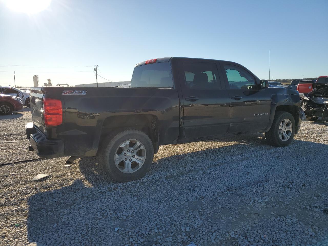 Photo 2 VIN: 3GCUKREC3GG366995 - CHEVROLET SILVERADO 