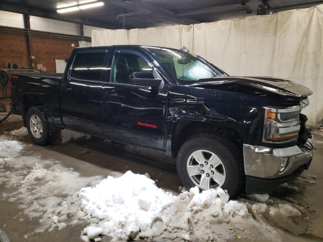 Photo 3 VIN: 3GCUKREC3JG168005 - CHEVROLET SILVERADO 