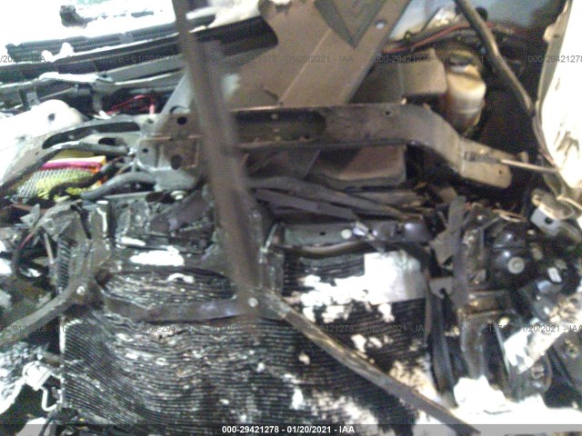 Photo 9 VIN: 3GCUKREC3JG304374 - CHEVROLET SILVERADO 1500 