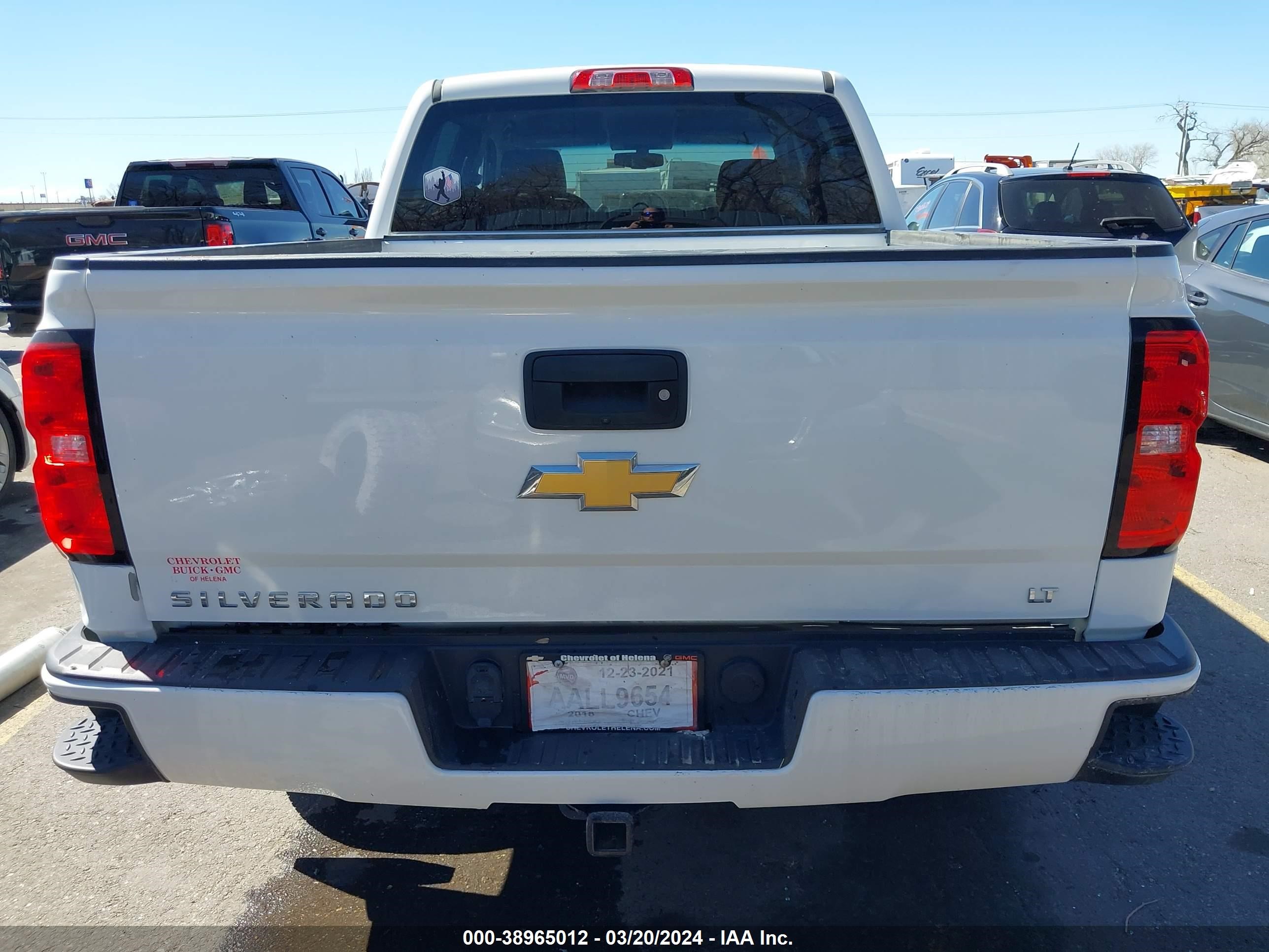 Photo 16 VIN: 3GCUKREC3JG312278 - CHEVROLET SILVERADO 