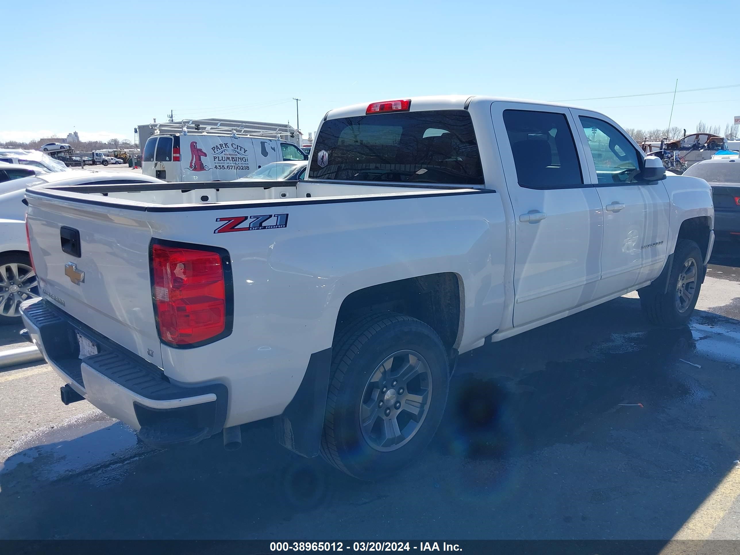 Photo 3 VIN: 3GCUKREC3JG312278 - CHEVROLET SILVERADO 