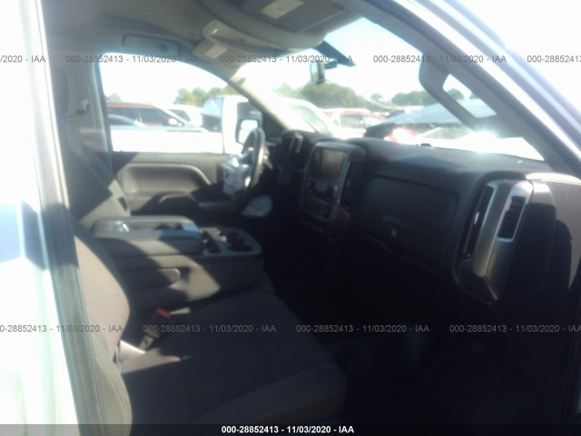 Photo 4 VIN: 3GCUKREC3JG410663 - CHEVROLET SILVERADO 1500 