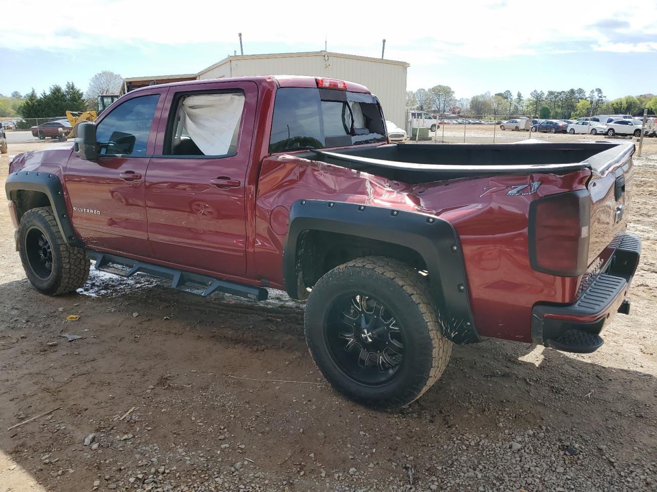 Photo 1 VIN: 3GCUKREC3JG415636 - CHEVROLET SILVERADO 