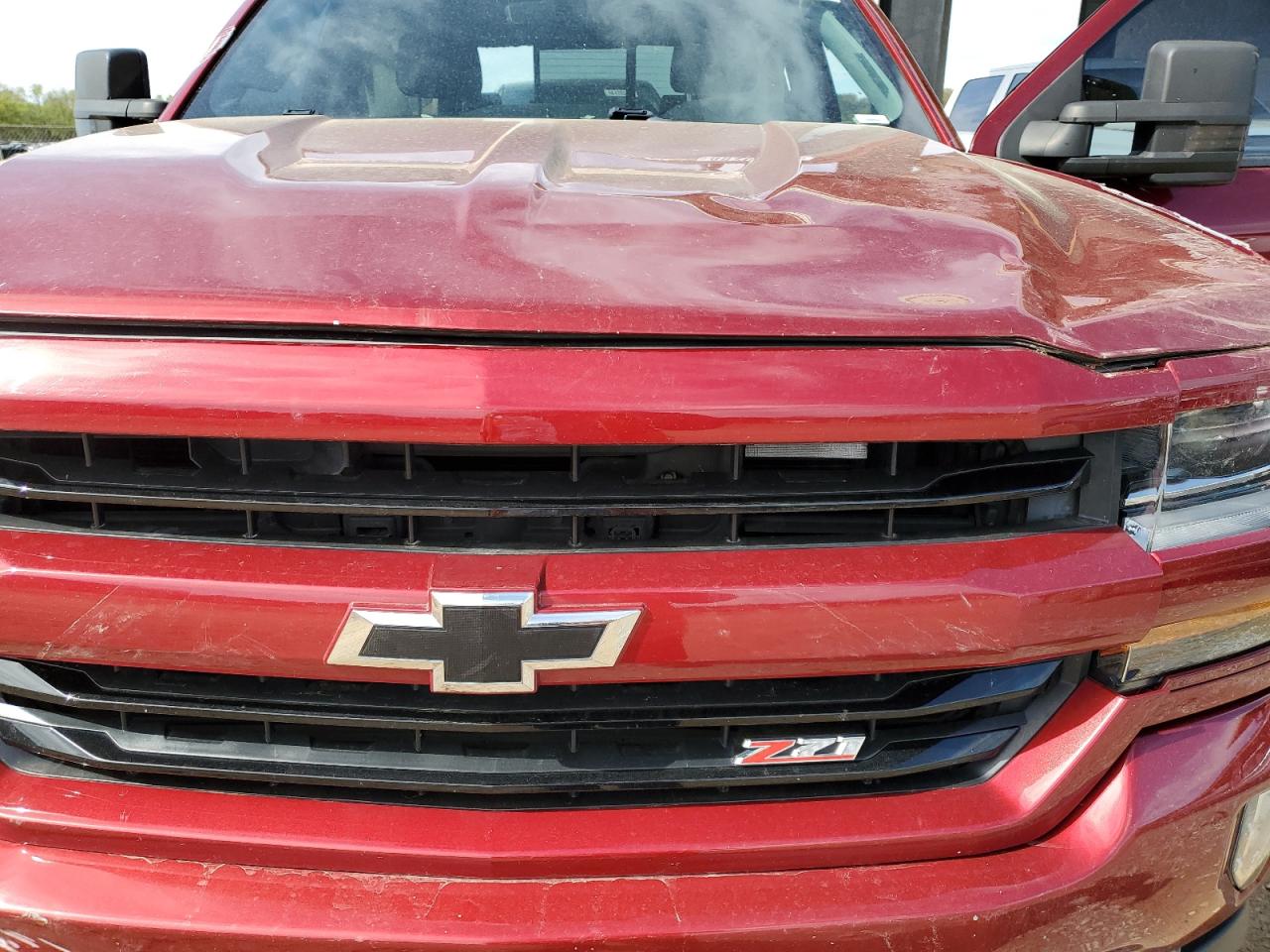 Photo 10 VIN: 3GCUKREC3JG415636 - CHEVROLET SILVERADO 