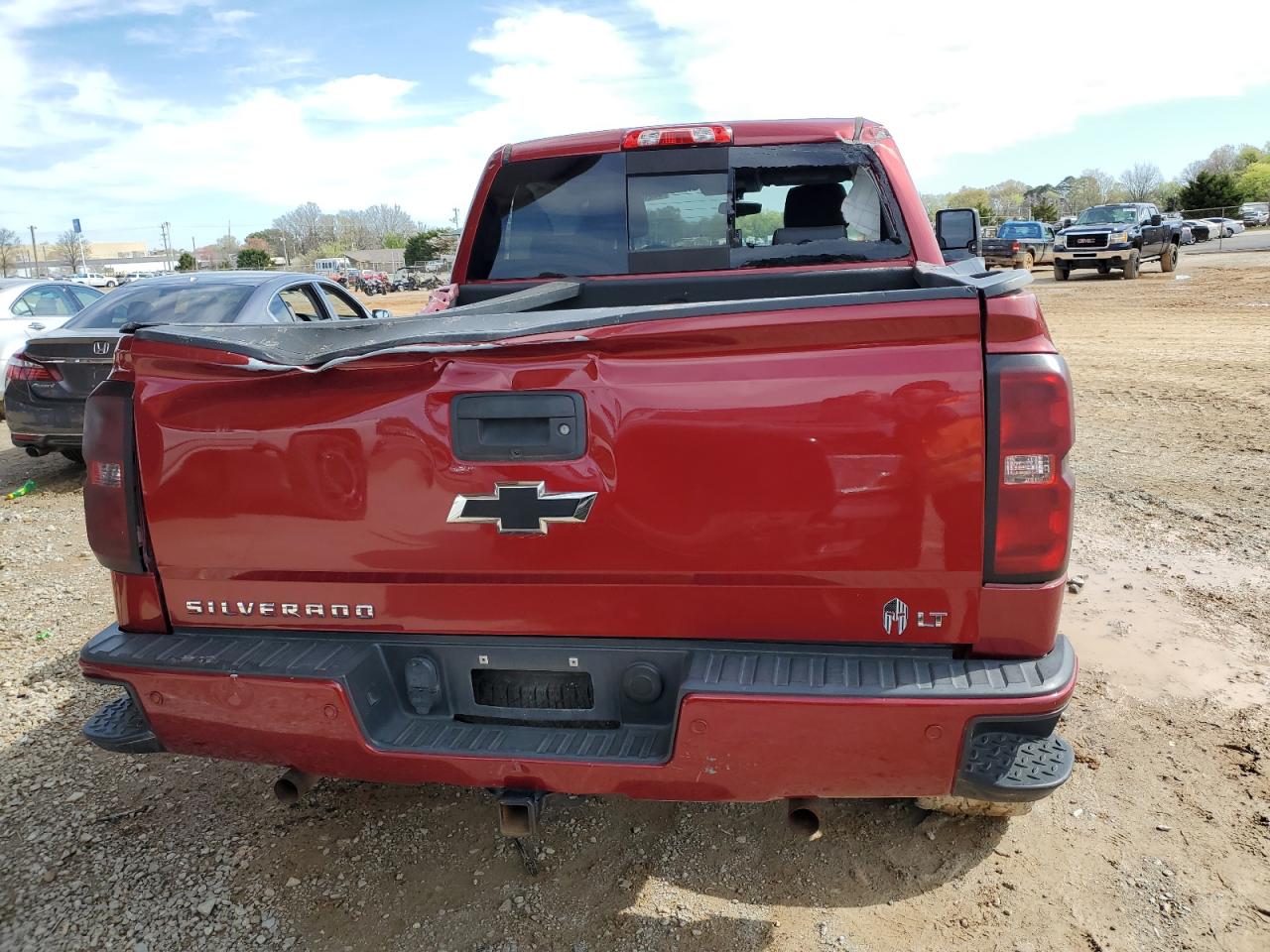 Photo 5 VIN: 3GCUKREC3JG415636 - CHEVROLET SILVERADO 