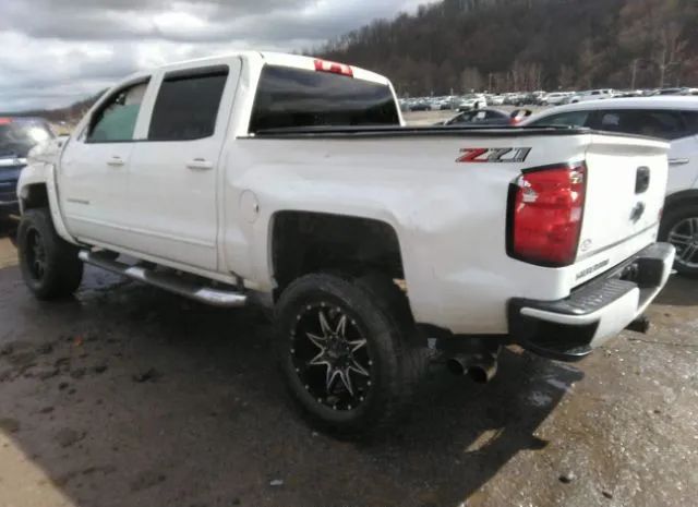 Photo 2 VIN: 3GCUKREC3JG445090 - CHEVROLET SILVERADO 1500 