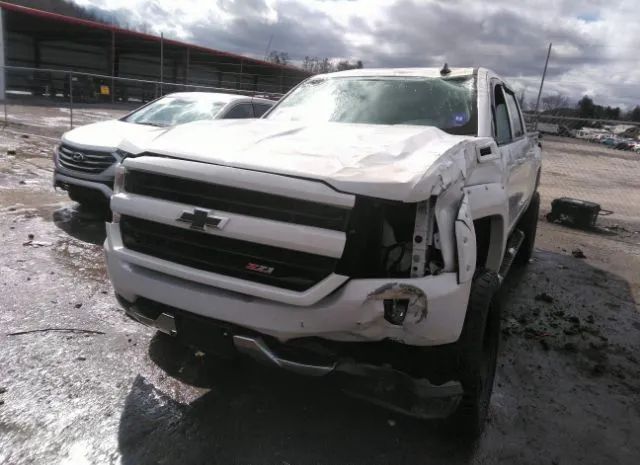 Photo 5 VIN: 3GCUKREC3JG445090 - CHEVROLET SILVERADO 1500 