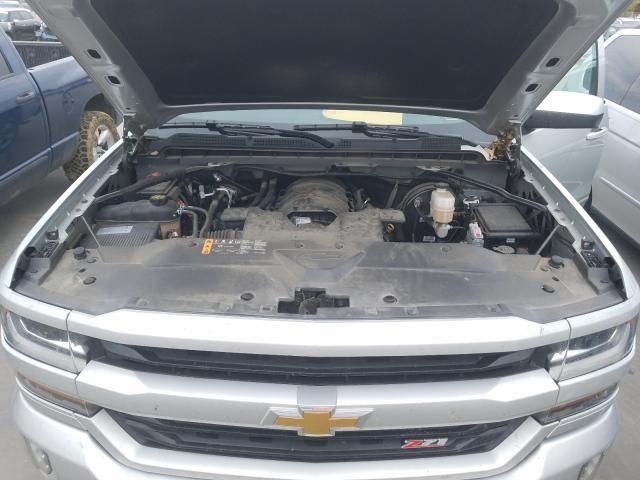 Photo 6 VIN: 3GCUKREC3JG596057 - CHEVROLET SILVERADO 