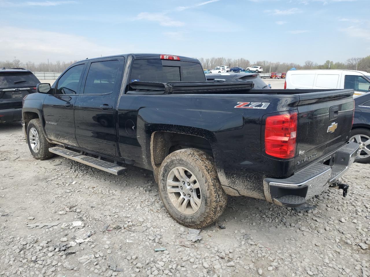 Photo 1 VIN: 3GCUKREC4FG209877 - CHEVROLET SILVERADO 