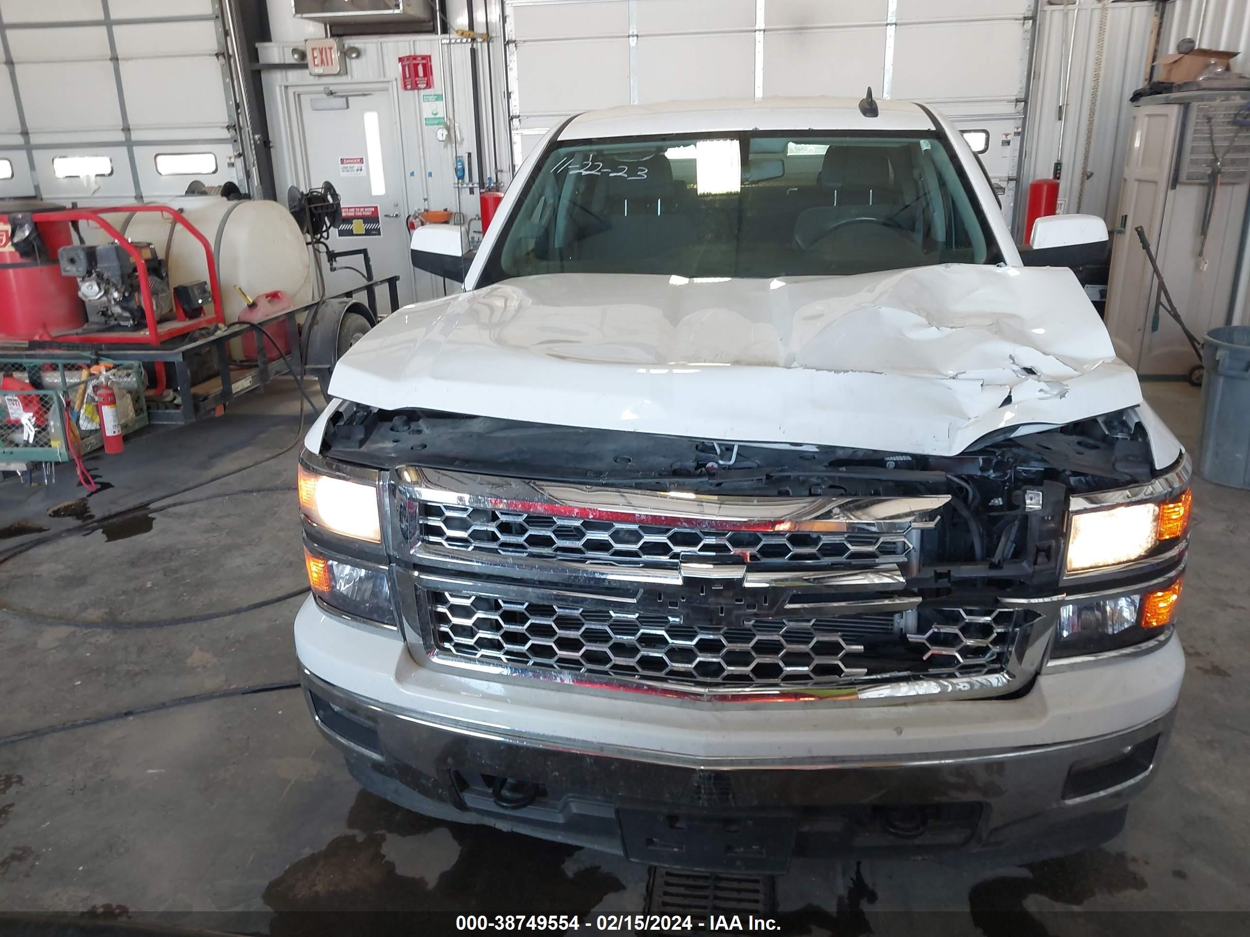 Photo 11 VIN: 3GCUKREC4FG353381 - CHEVROLET SILVERADO 