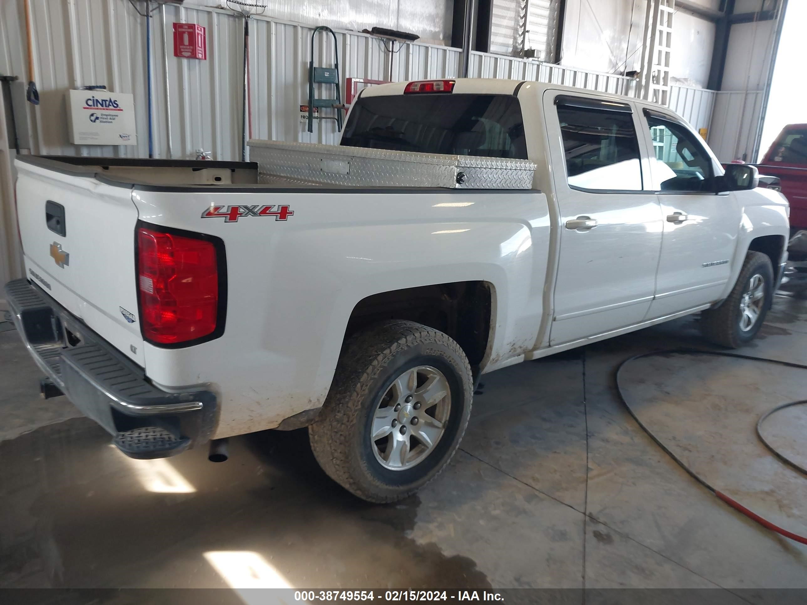 Photo 3 VIN: 3GCUKREC4FG353381 - CHEVROLET SILVERADO 