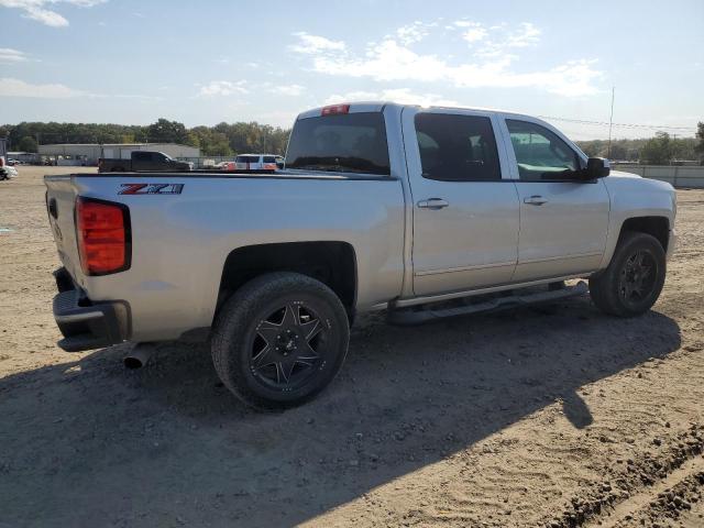 Photo 2 VIN: 3GCUKREC4JG110114 - CHEVROLET SILVERADO 