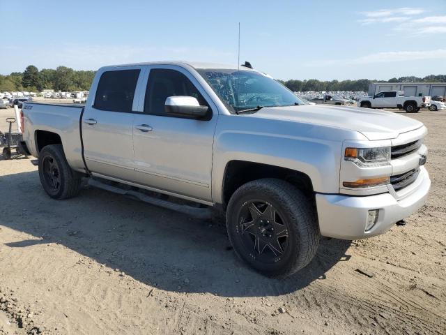 Photo 3 VIN: 3GCUKREC4JG110114 - CHEVROLET SILVERADO 