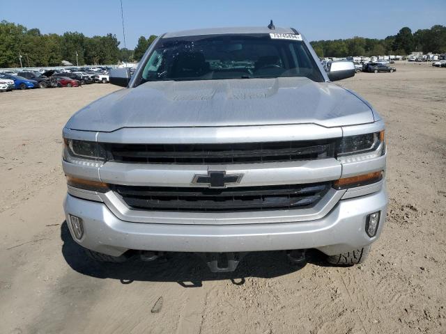 Photo 4 VIN: 3GCUKREC4JG110114 - CHEVROLET SILVERADO 