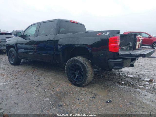 Photo 2 VIN: 3GCUKREC4JG433935 - CHEVROLET SILVERADO 1500 