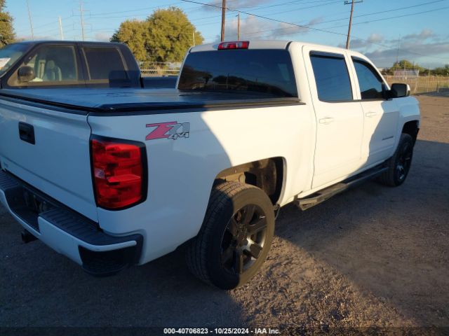 Photo 3 VIN: 3GCUKREC4JG447947 - CHEVROLET SILVERADO 