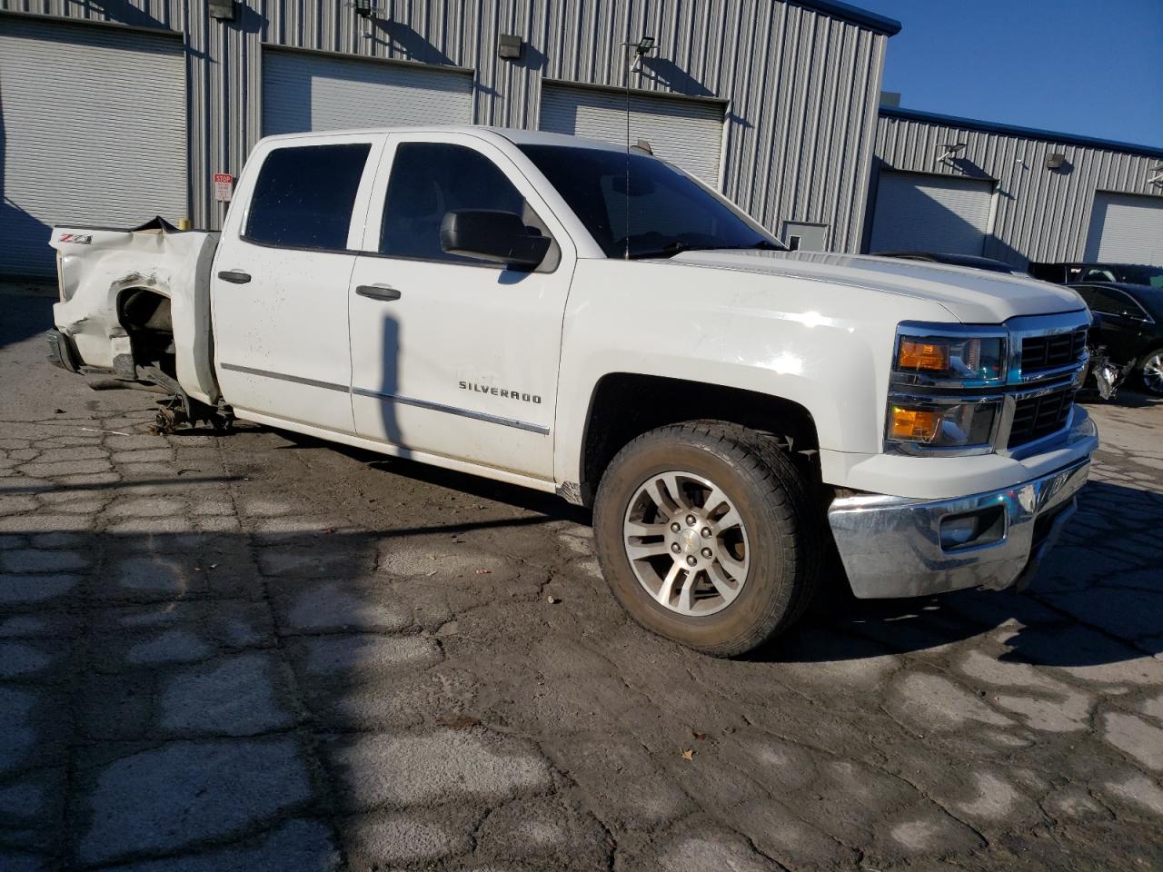 Photo 3 VIN: 3GCUKREC5EG234561 - CHEVROLET SILVERADO 