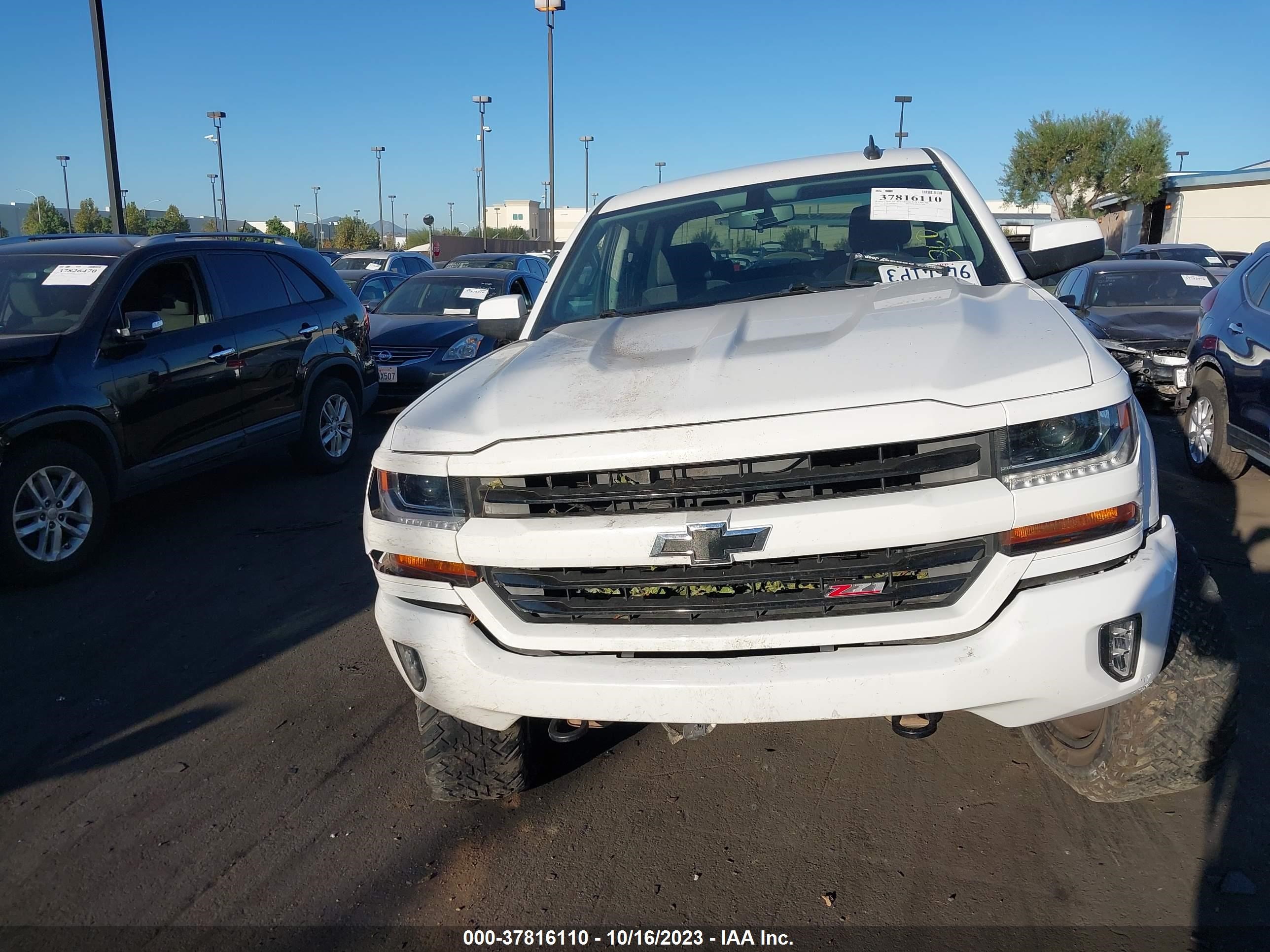 Photo 11 VIN: 3GCUKREC5GG247832 - CHEVROLET SILVERADO 