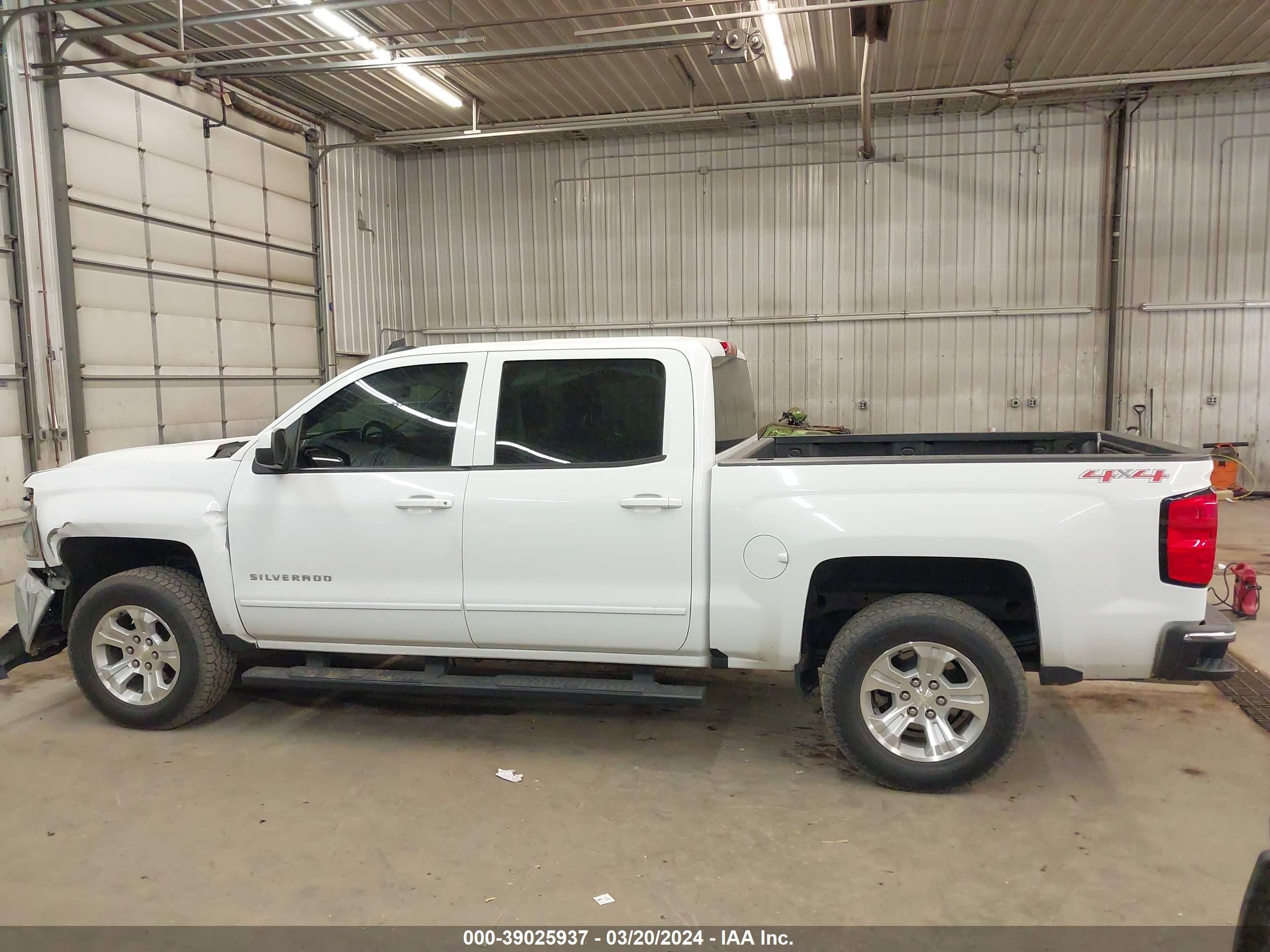 Photo 13 VIN: 3GCUKREC5GG323775 - CHEVROLET SILVERADO 