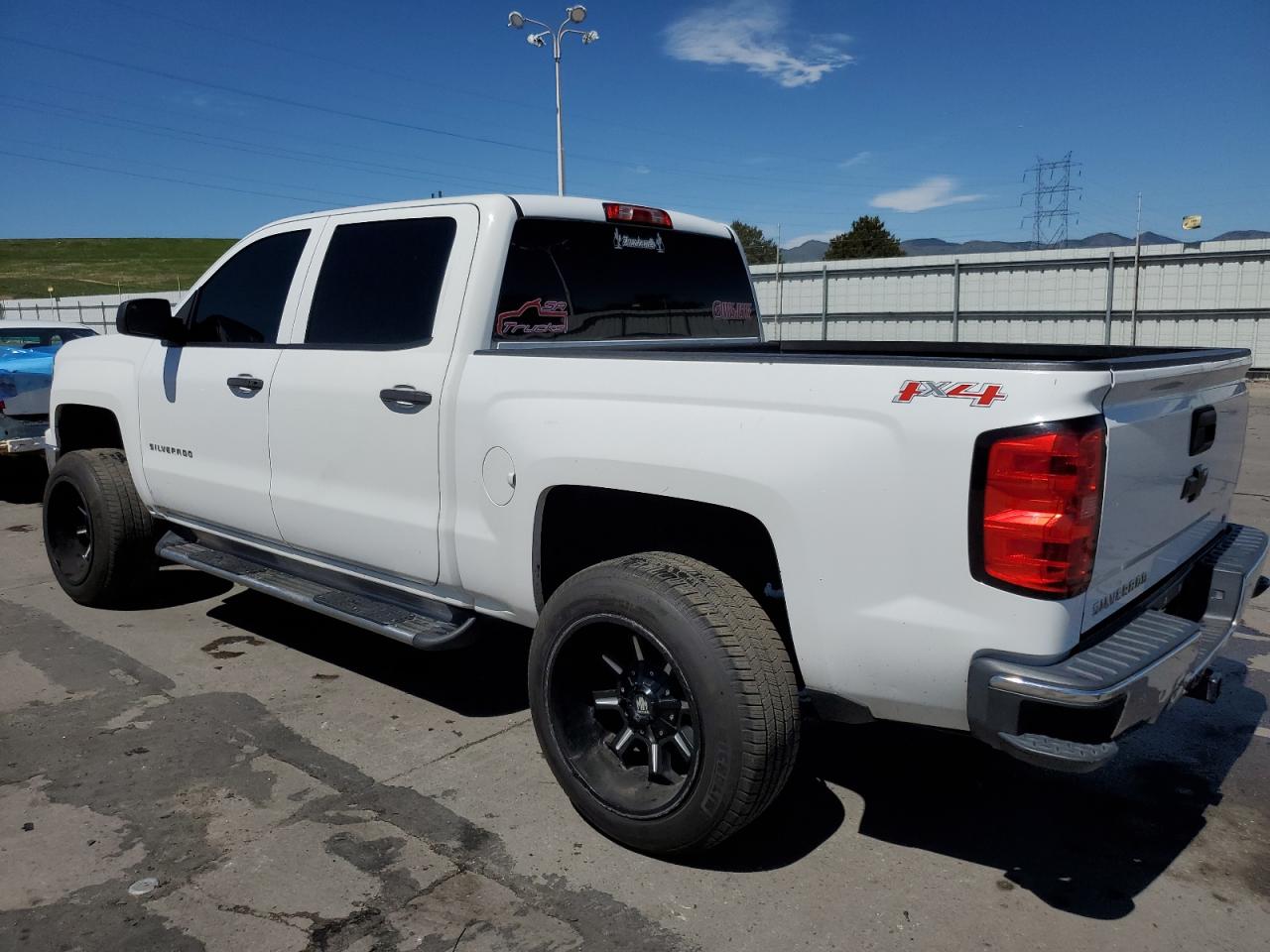 Photo 1 VIN: 3GCUKREC6EG130757 - CHEVROLET SILVERADO 