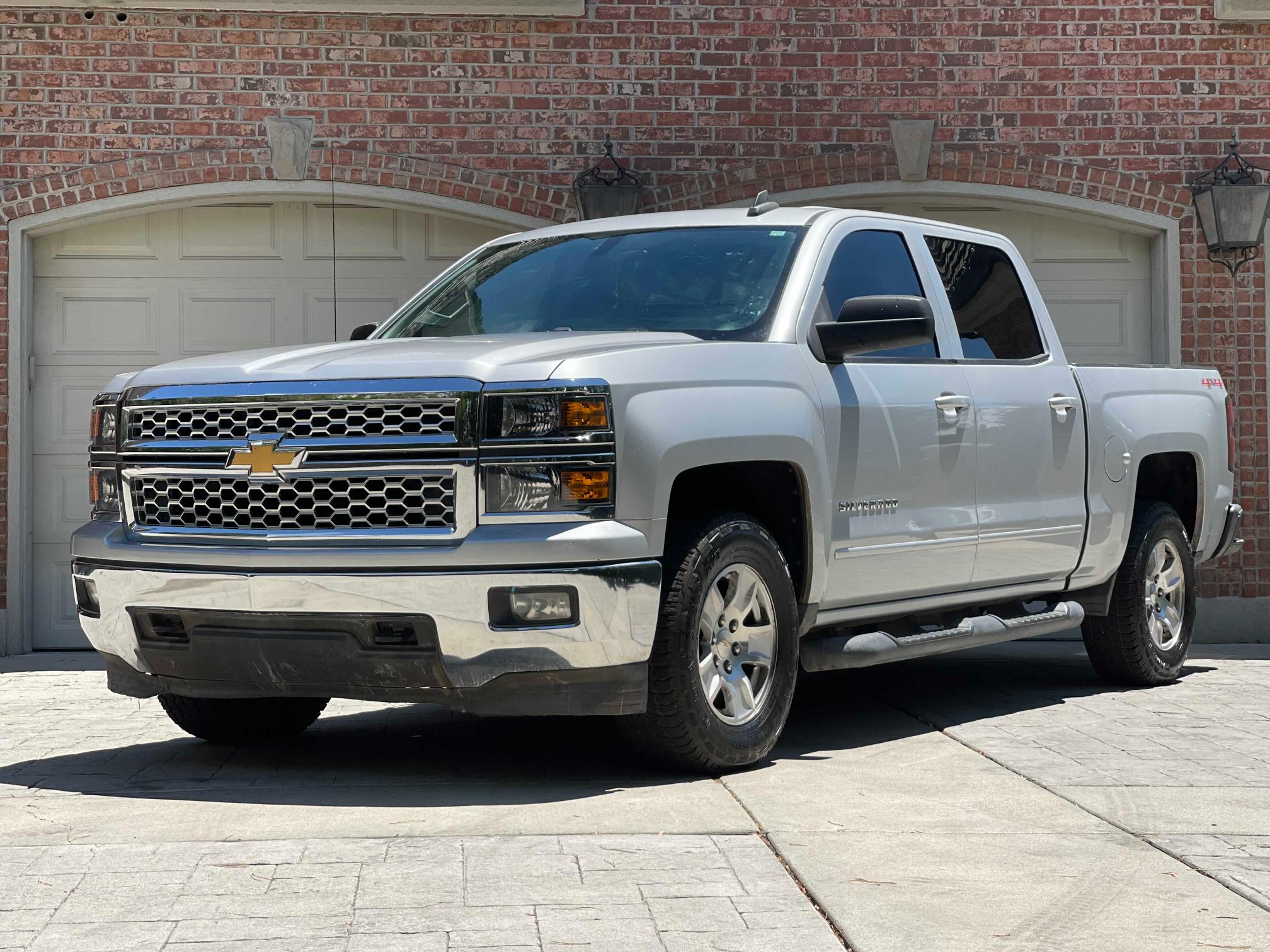 Photo 1 VIN: 3GCUKREC6FG317319 - CHEVROLET SILVERADO 