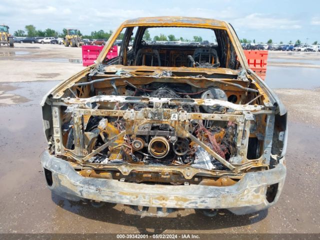 Photo 5 VIN: 3GCUKREC6GG249119 - CHEVROLET SILVERADO 1500 