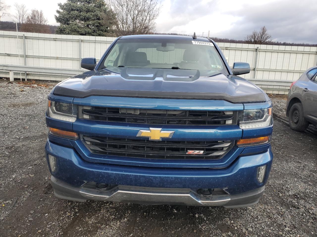 Photo 4 VIN: 3GCUKREC6HG127782 - CHEVROLET SILVERADO 