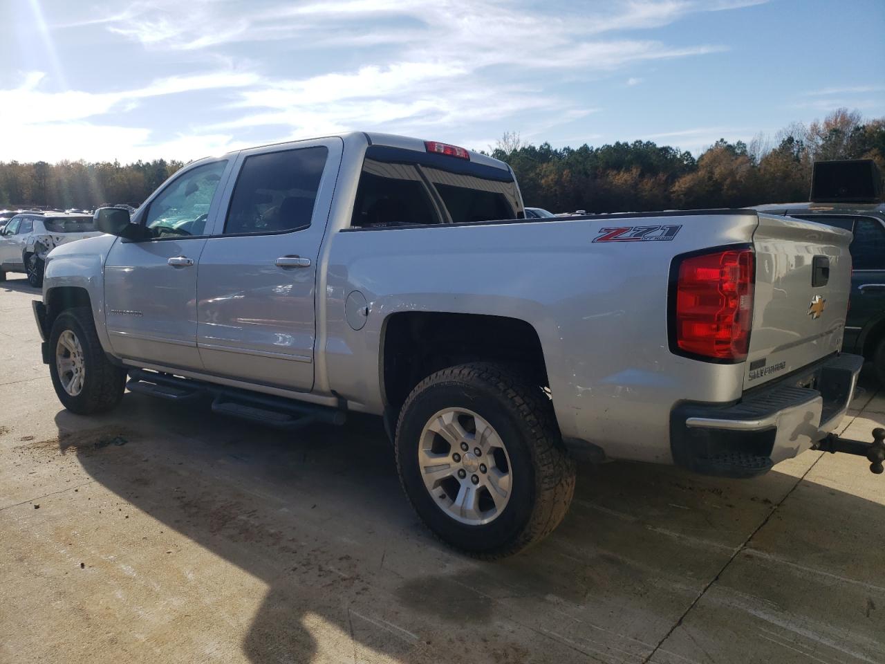 Photo 1 VIN: 3GCUKREC6HG202870 - CHEVROLET SILVERADO 