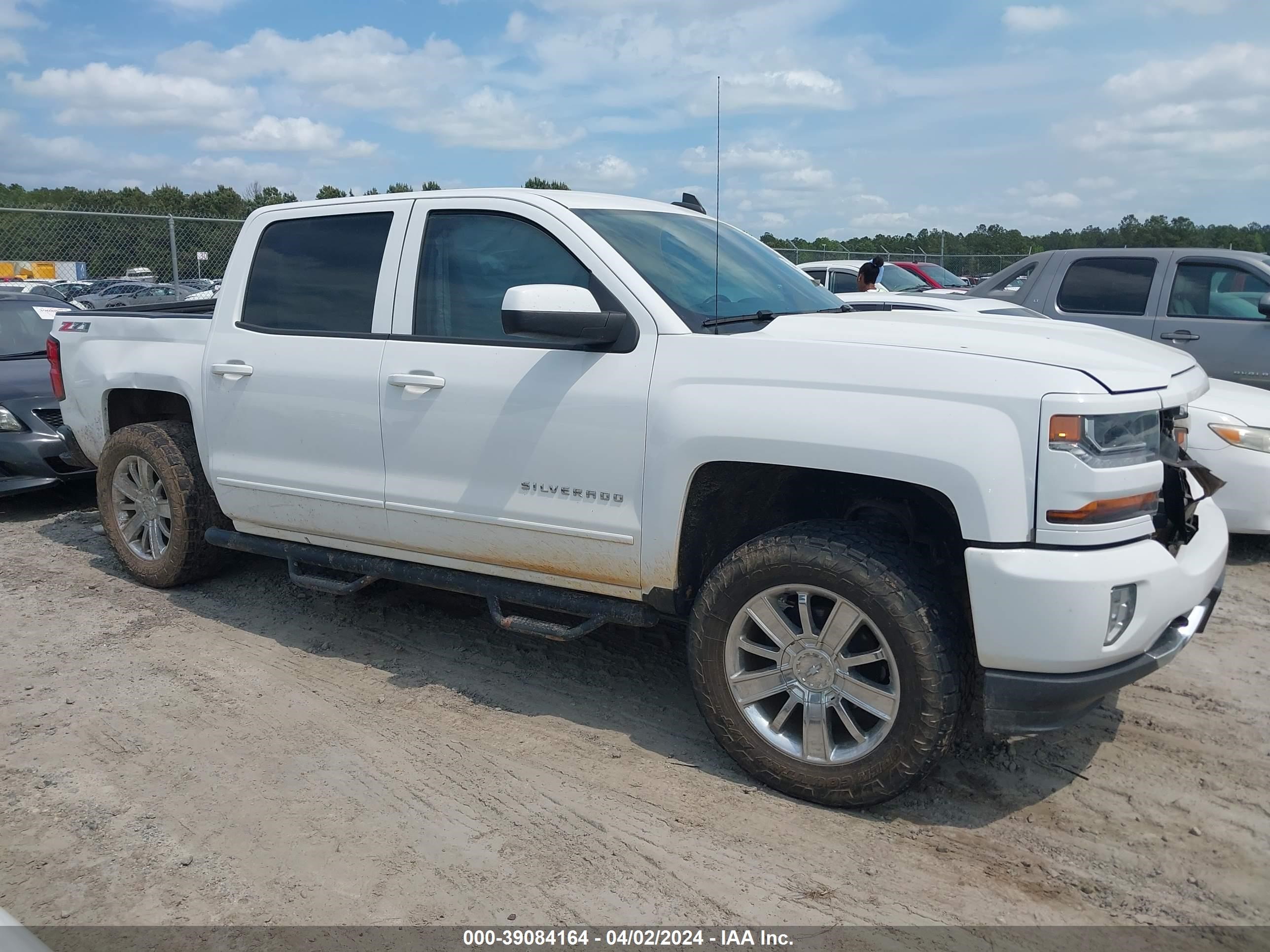 Photo 12 VIN: 3GCUKREC6HG407797 - CHEVROLET SILVERADO 