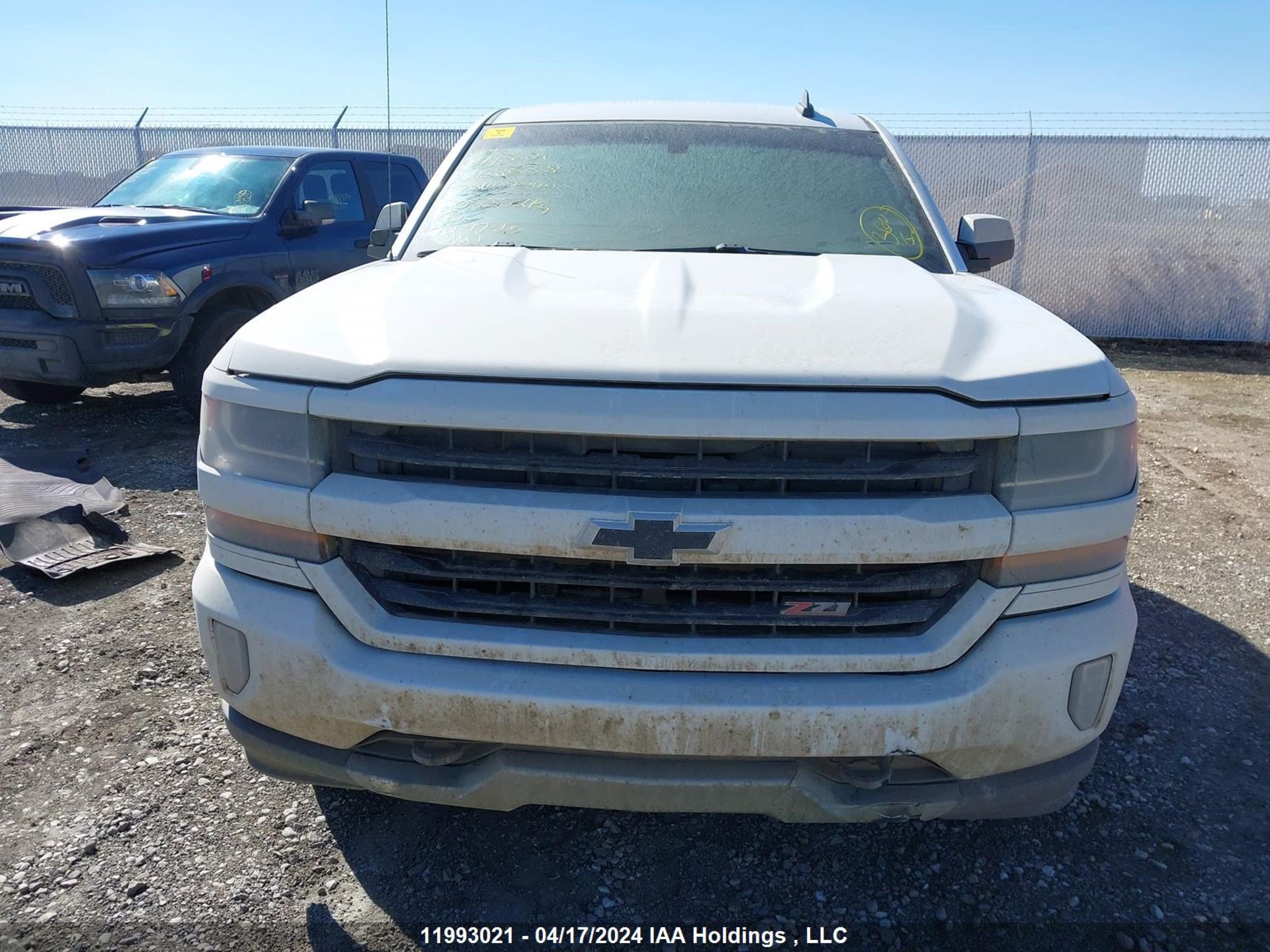 Photo 11 VIN: 3GCUKREC6HG438838 - CHEVROLET SILVERADO 