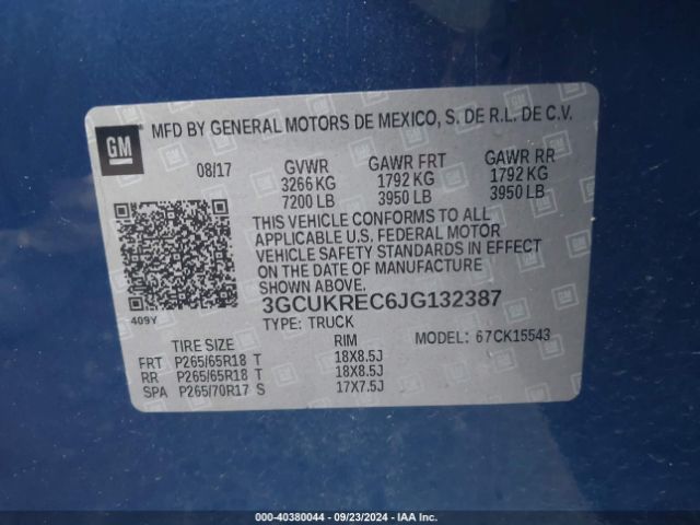 Photo 8 VIN: 3GCUKREC6JG132387 - CHEVROLET SILVERADO 