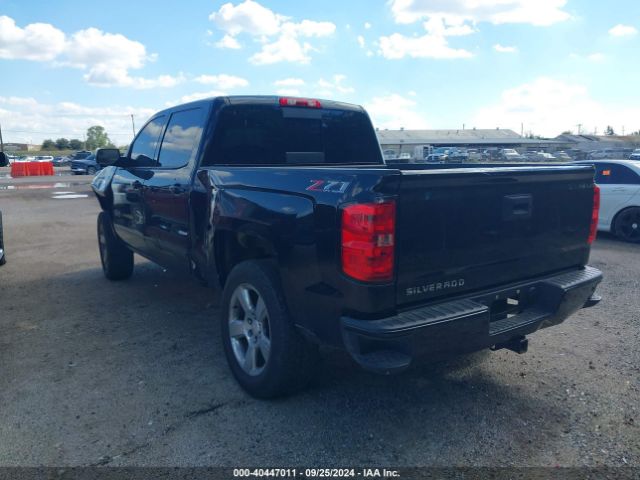 Photo 2 VIN: 3GCUKREC6JG583772 - CHEVROLET SILVERADO 