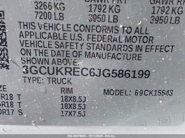 Photo 8 VIN: 3GCUKREC6JG586199 - CHEVROLET SILVERADO 