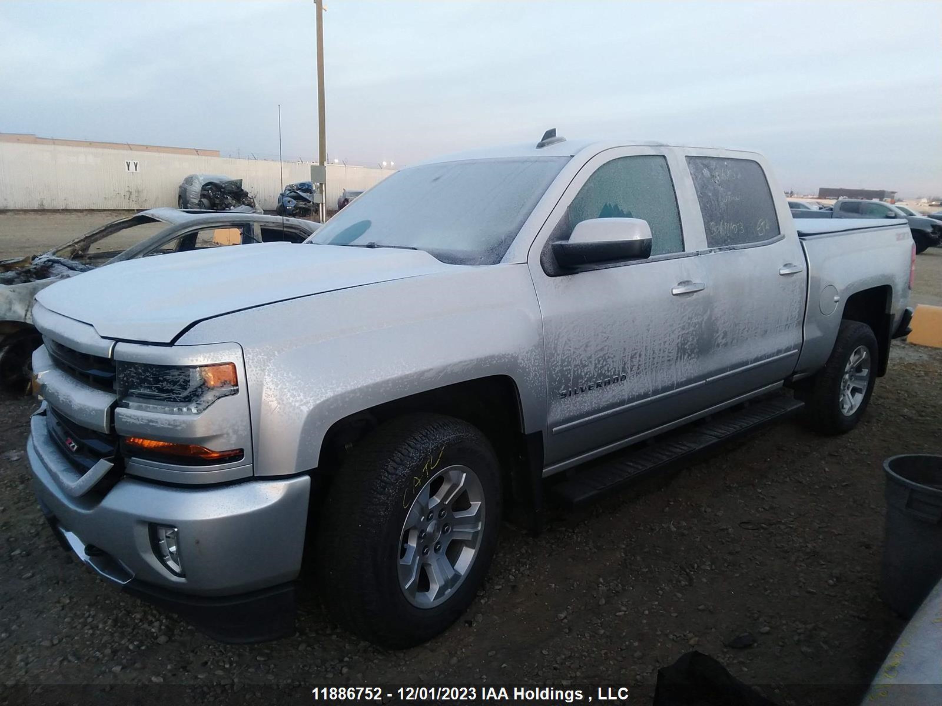 Photo 1 VIN: 3GCUKREC7HG115429 - CHEVROLET SILVERADO 