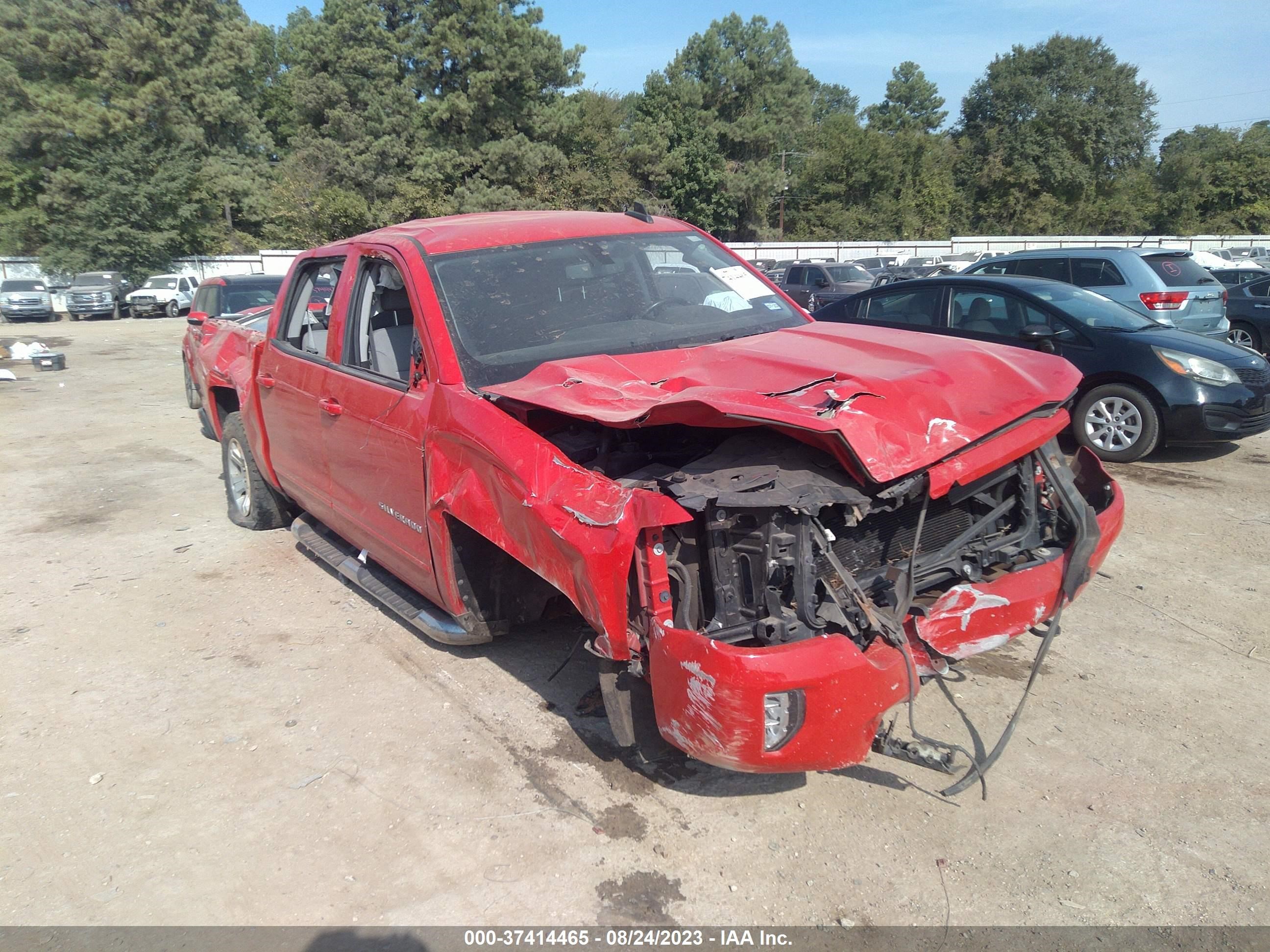 Photo 5 VIN: 3GCUKREC7JG101973 - CHEVROLET SILVERADO 