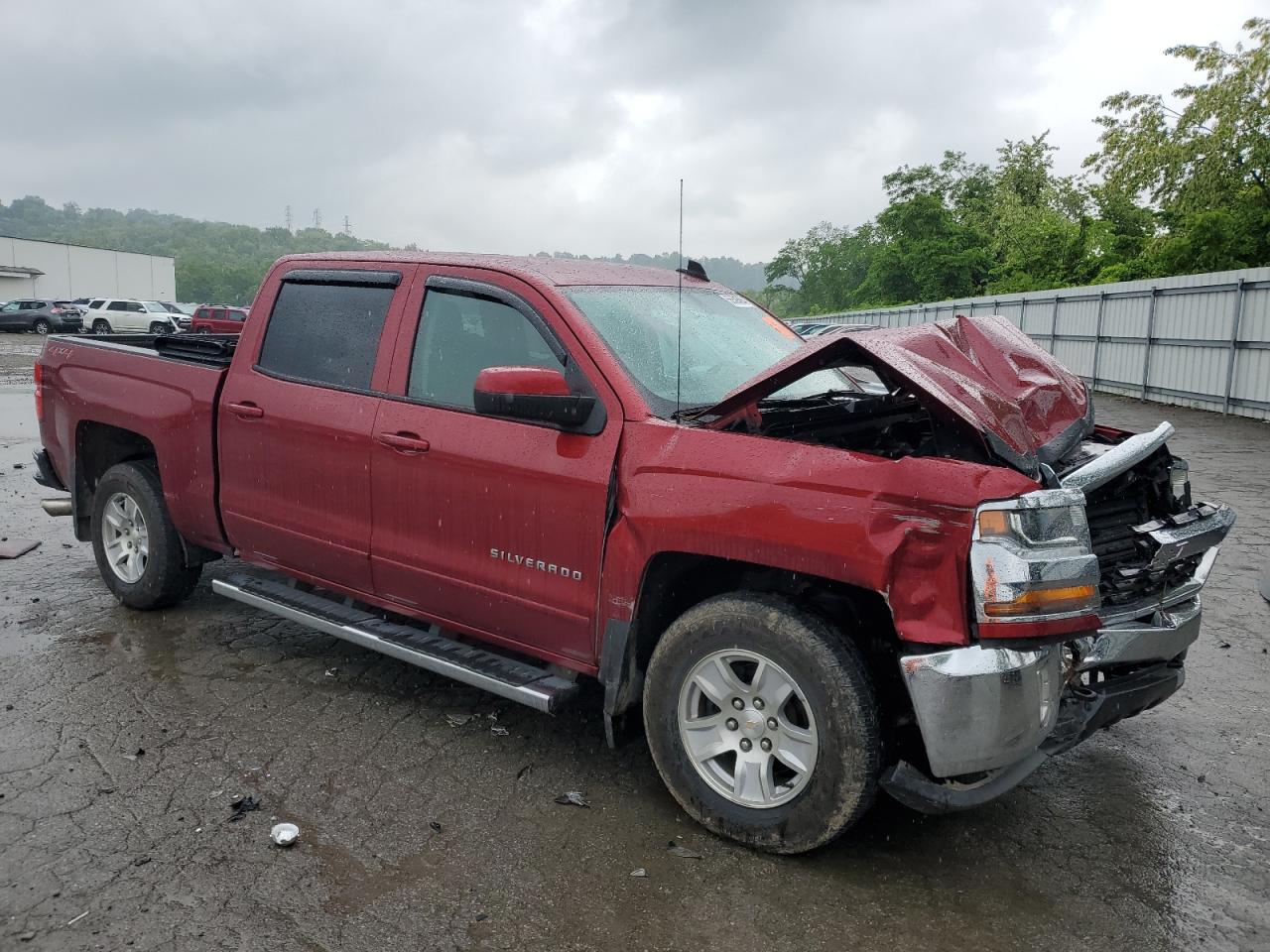 Photo 3 VIN: 3GCUKREC7JG180545 - CHEVROLET SILVERADO 