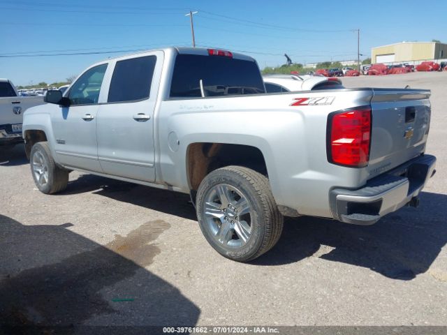 Photo 2 VIN: 3GCUKREC7JG205668 - CHEVROLET SILVERADO 