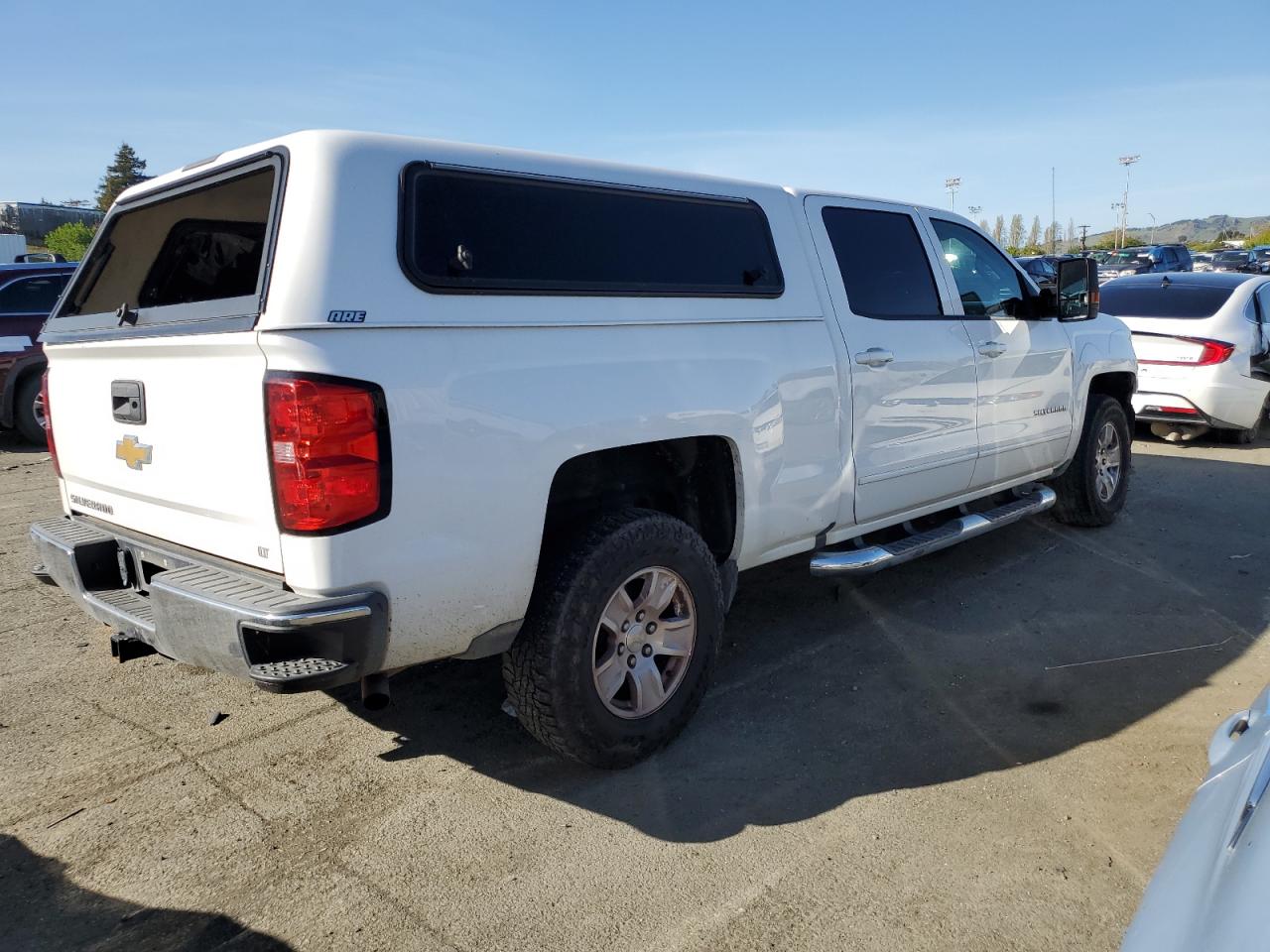 Photo 2 VIN: 3GCUKREC8GG324676 - CHEVROLET SILVERADO 