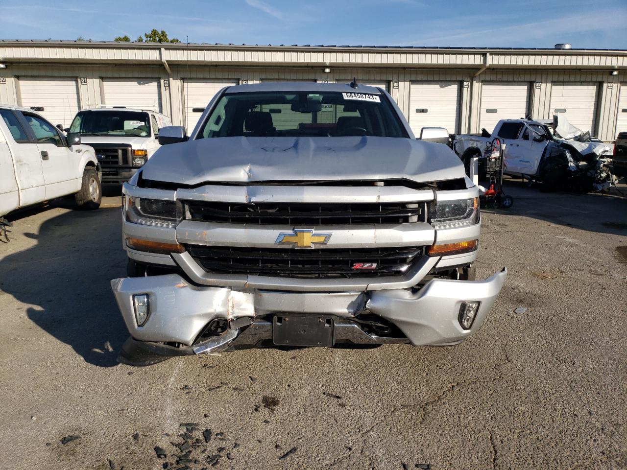 Photo 4 VIN: 3GCUKREC8HG187739 - CHEVROLET SILVERADO 