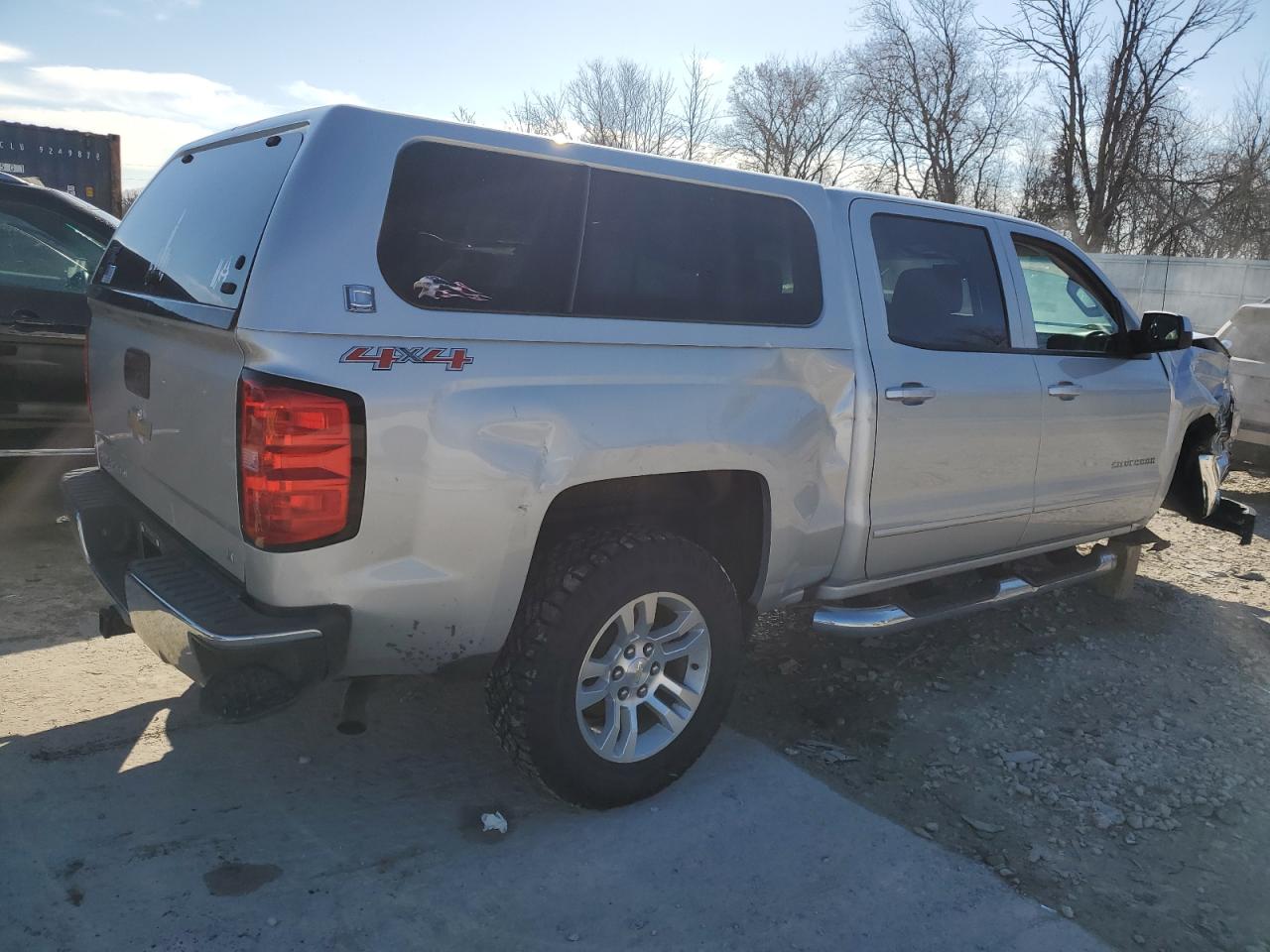 Photo 2 VIN: 3GCUKREC8HG189992 - CHEVROLET SILVERADO 