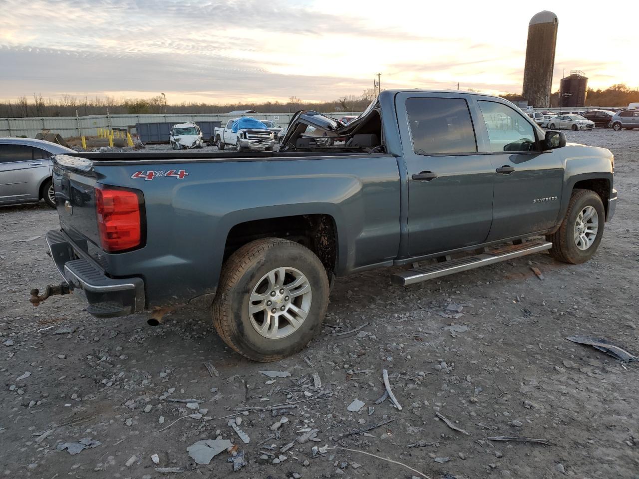 Photo 2 VIN: 3GCUKREC9EG213468 - CHEVROLET SILVERADO 