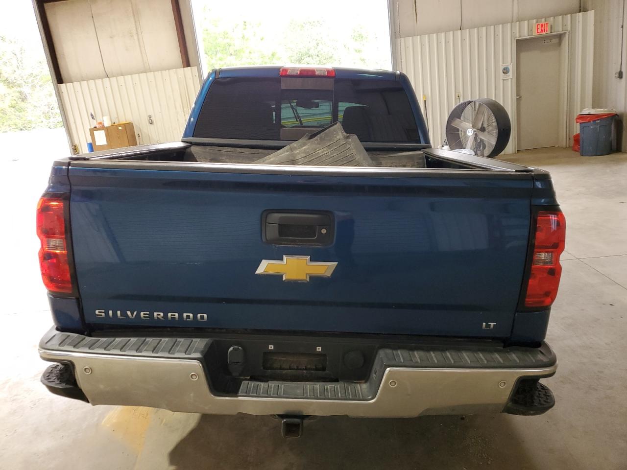 Photo 5 VIN: 3GCUKREC9JG143173 - CHEVROLET SILVERADO 