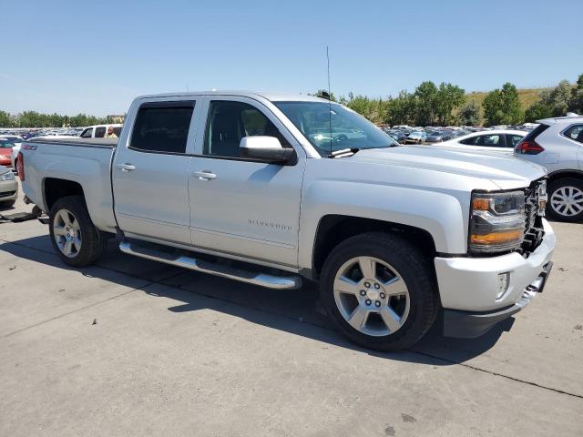 Photo 3 VIN: 3GCUKREC9JG323429 - CHEVROLET SILVERADO 