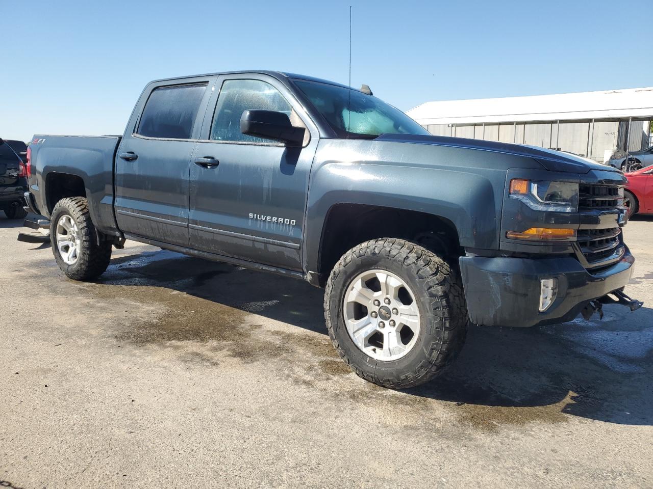 Photo 3 VIN: 3GCUKREC9JG350100 - CHEVROLET SILVERADO 