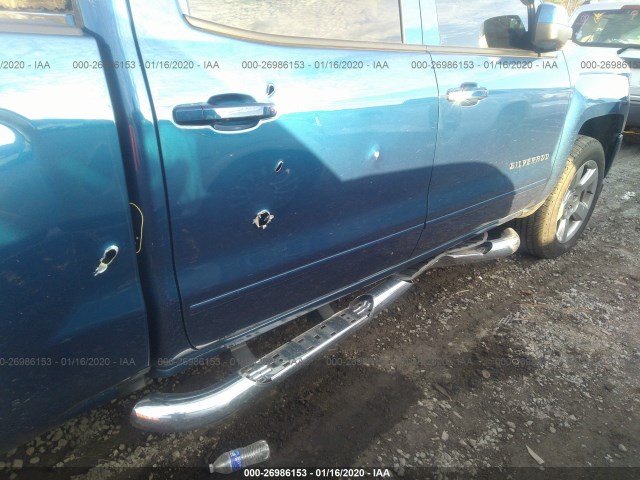 Photo 5 VIN: 3GCUKREC9JG520231 - CHEVROLET SILVERADO 1500 