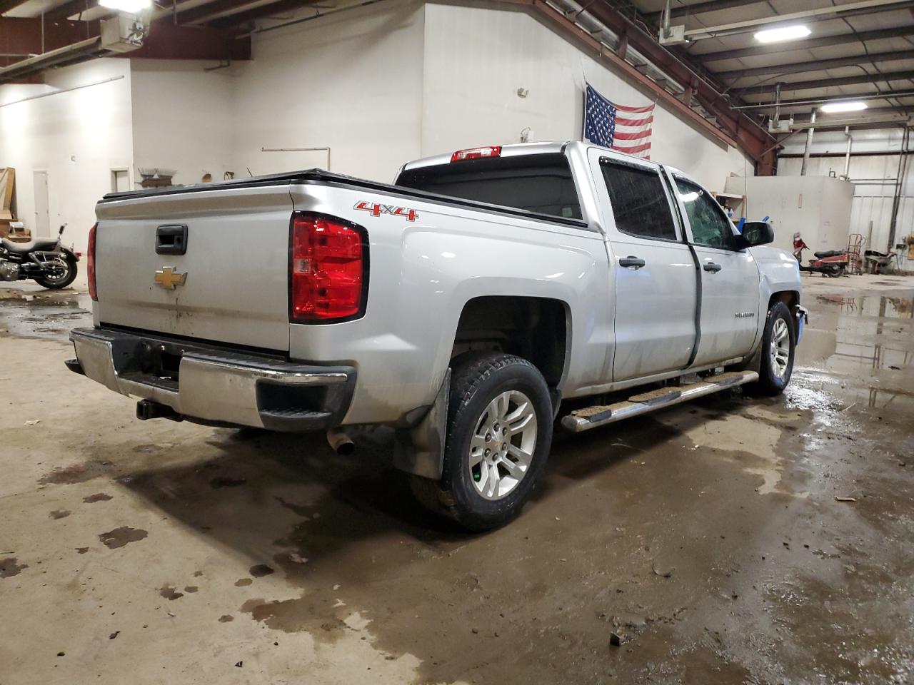 Photo 2 VIN: 3GCUKRECXEG528294 - CHEVROLET SILVERADO 