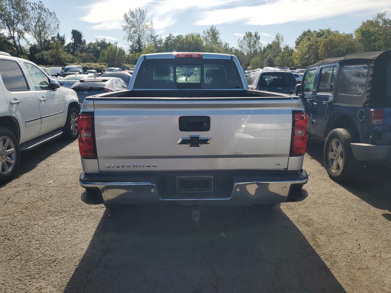 Photo 5 VIN: 3GCUKRECXFG231835 - CHEVROLET SILVERADO 