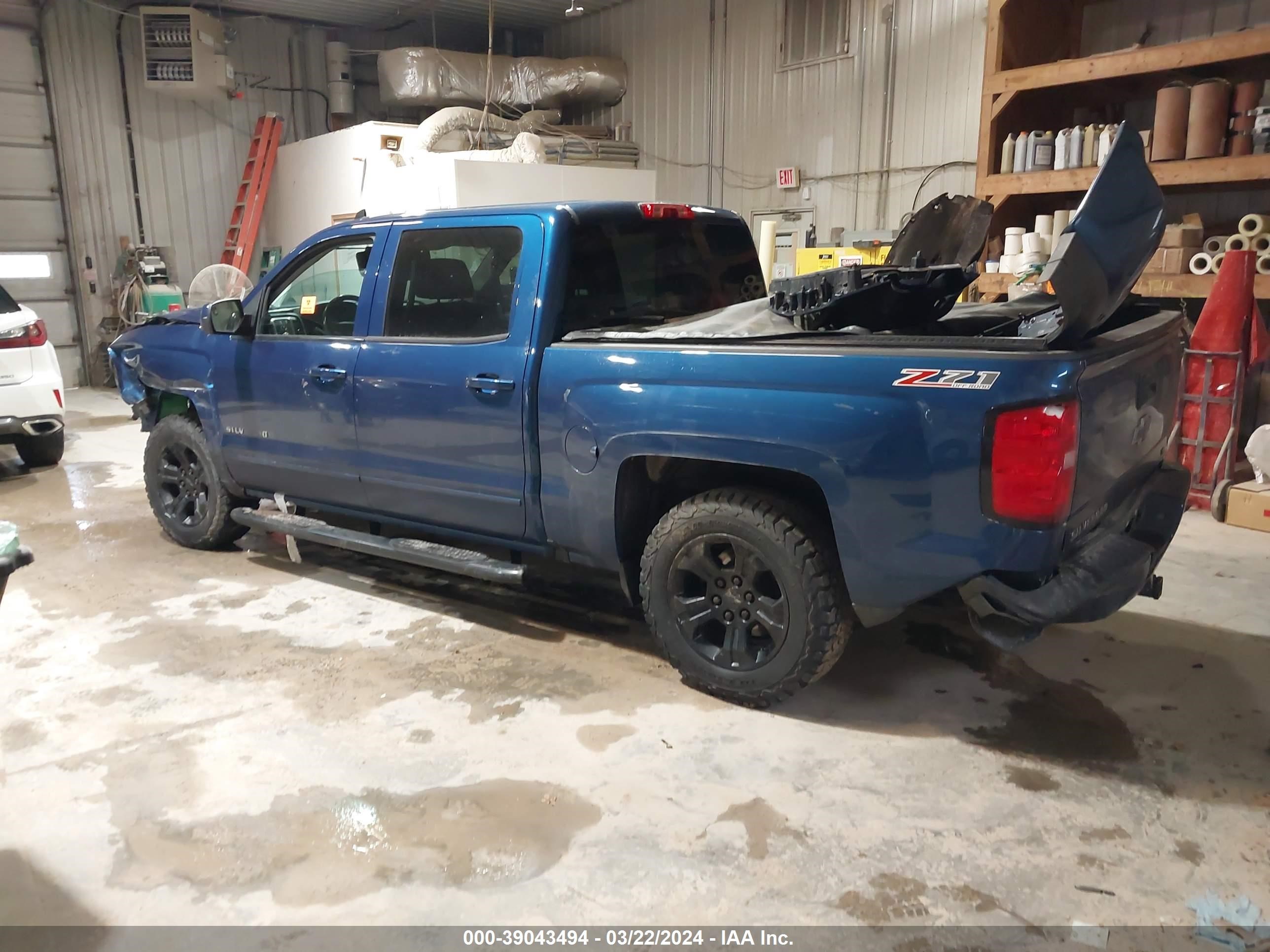 Photo 2 VIN: 3GCUKRECXGG144356 - CHEVROLET SILVERADO 